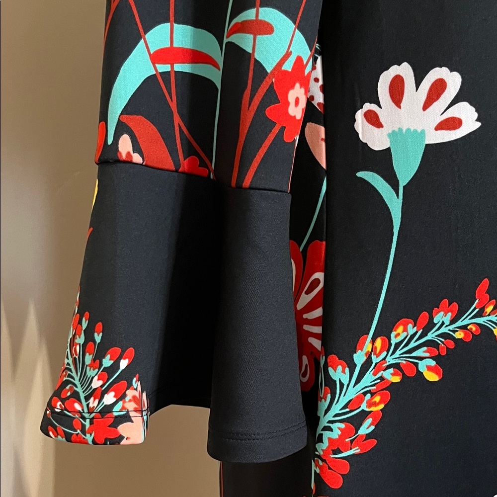 Mod Floral Scuba Sheath Dress - Picture 3 of 13